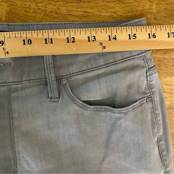 Chico’s Skinny Jeans Women’s Size 8 Light Gray‎ Mid Rise Cotton Blend - Picture 8 of 12